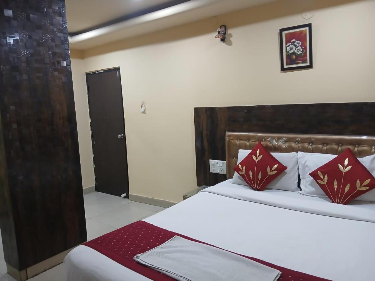 Blossoms Room Holiday Inn- Lakdikapul Hyderabad Luaran gambar