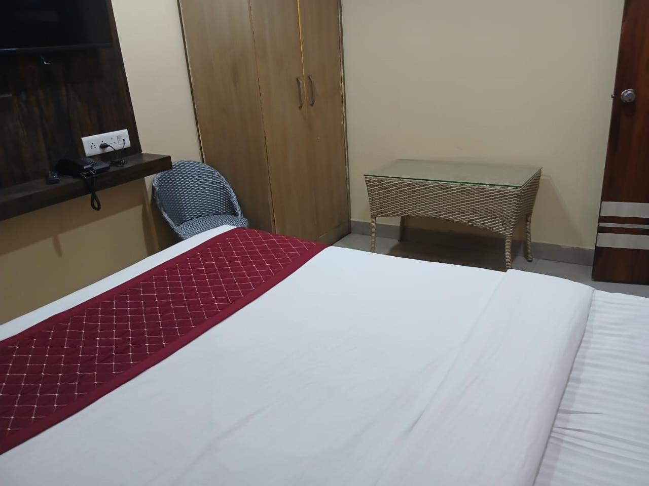 Blossoms Room Holiday Inn- Lakdikapul Hyderabad Luaran gambar