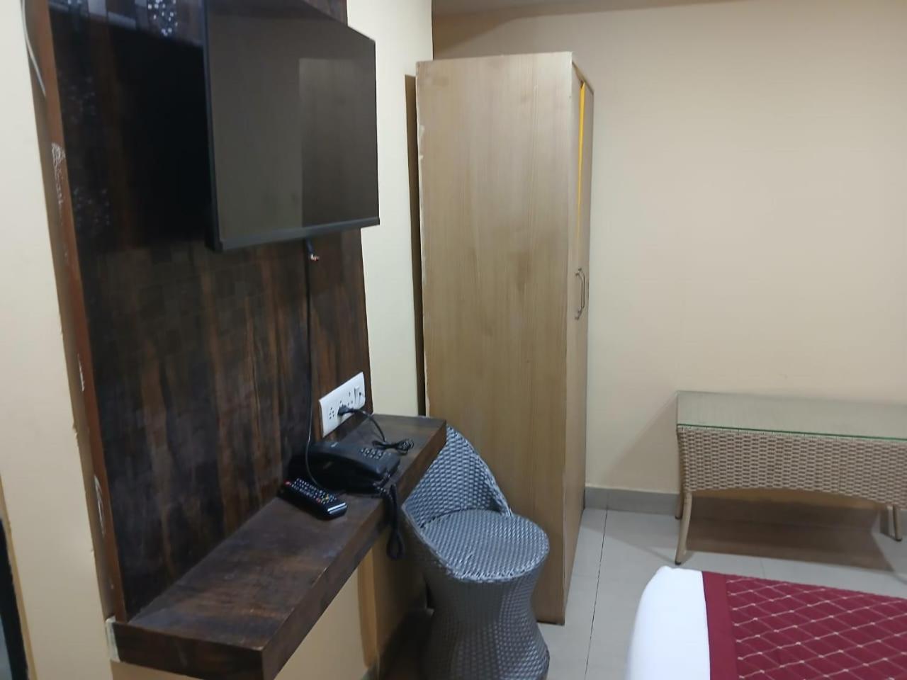Blossoms Room Holiday Inn- Lakdikapul Hyderabad Luaran gambar