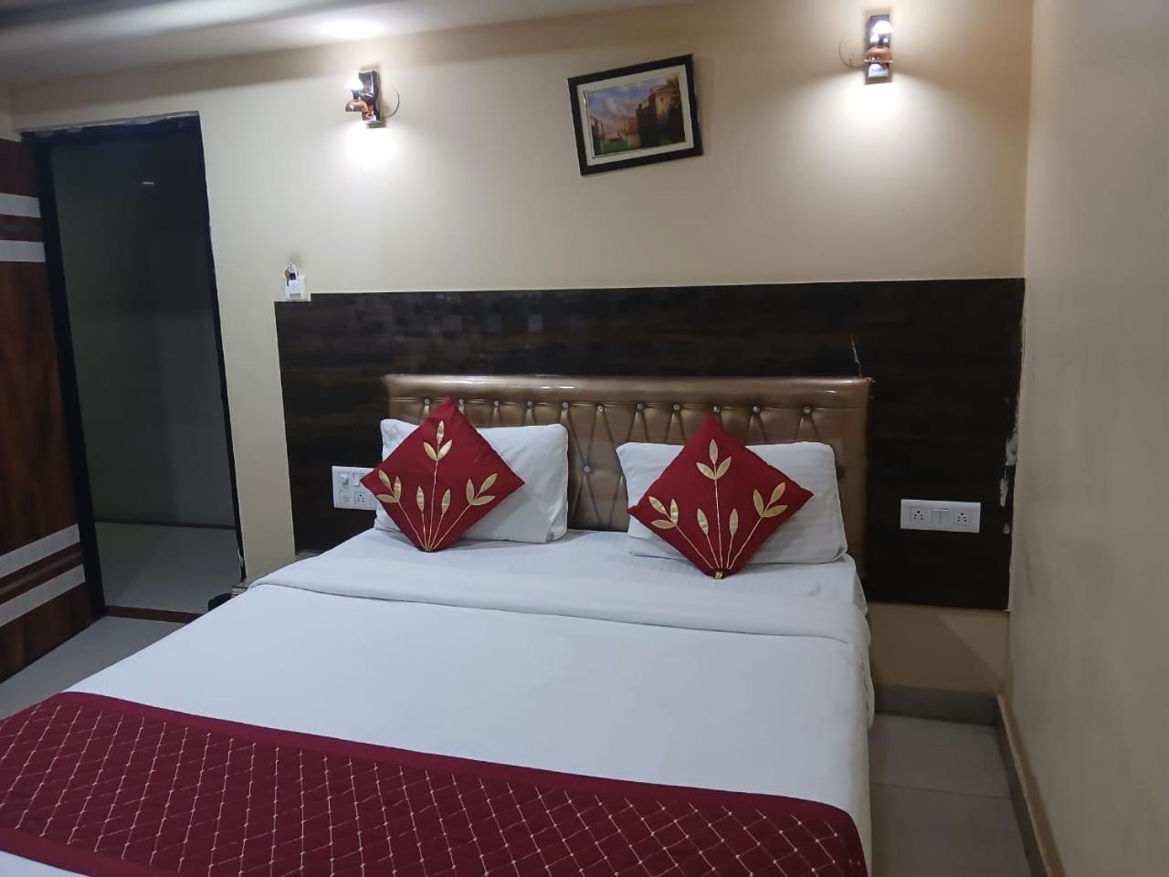 Blossoms Room Holiday Inn- Lakdikapul Hyderabad Luaran gambar